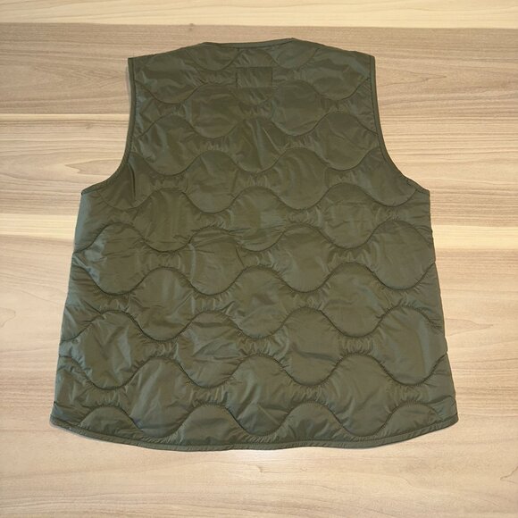 Aritzia Tna River Green V-Neck Zip Up Quilted Vest Women's Small S - Picture 7 of 7